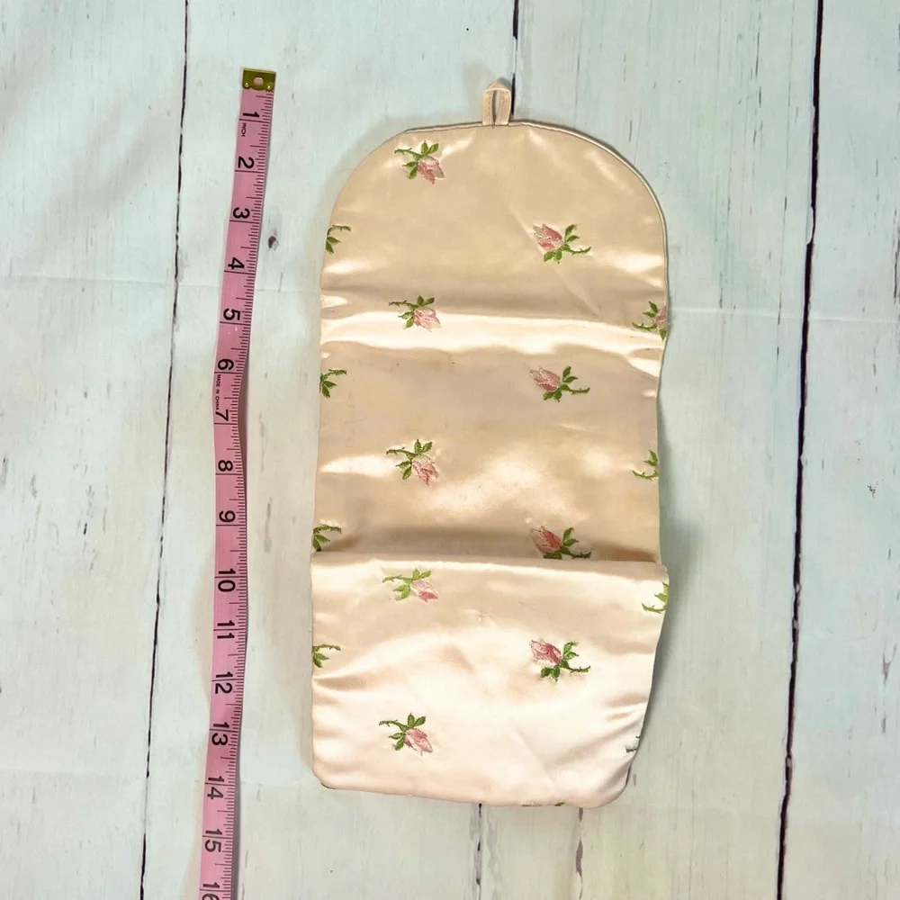 Vintage Pink Satin Embroidered Hosiery Bag Morrillcraft Boston Lingerie